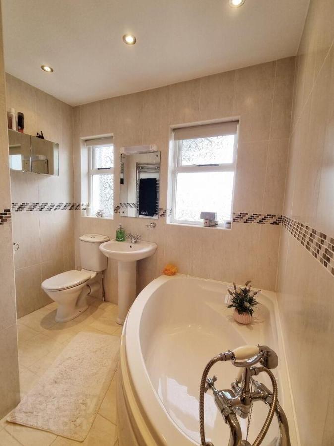- The Holly Tree House - Villa Bushmills Ngoại thất bức ảnh